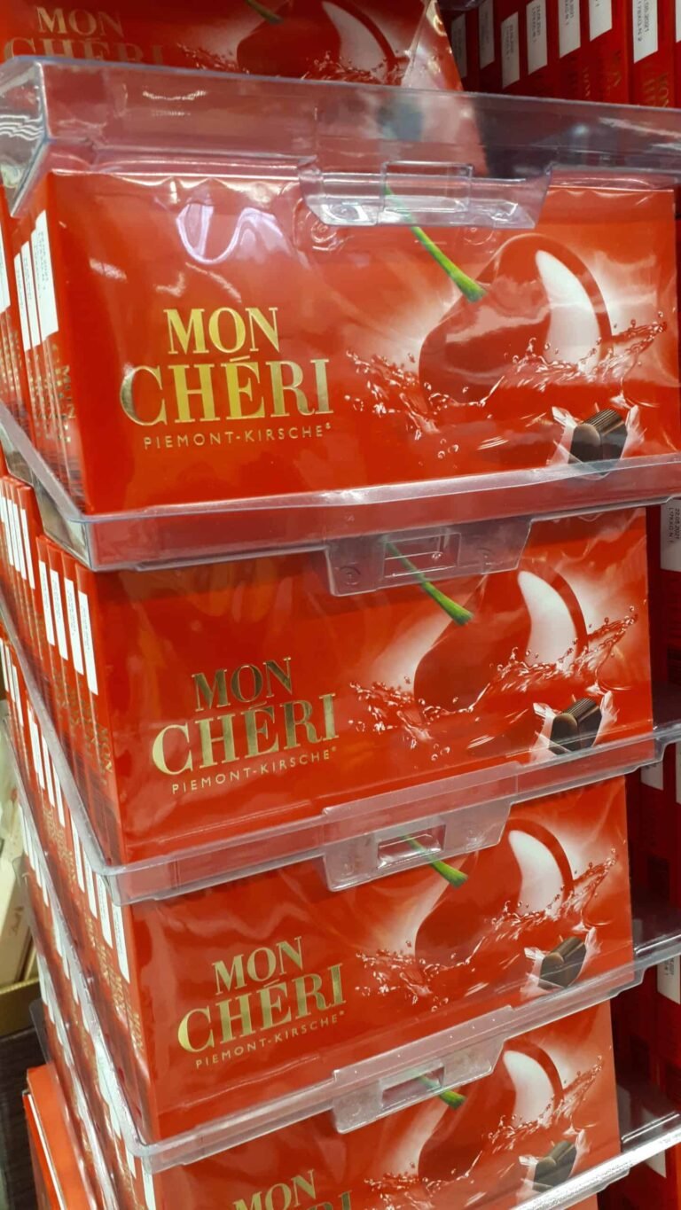 Start the New Year 2021 with Mon Cheri from Ferrero