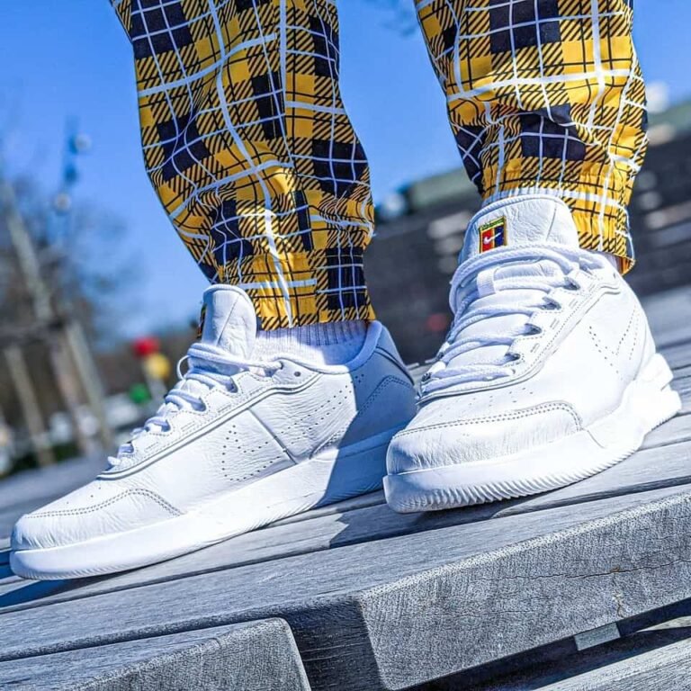 How to clean white sneakers