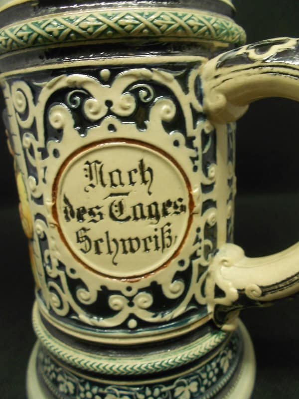 German Relief Beer Stein Typical Bavarian Brewery Beer House Scene 0,5 L / 16.9 Fluid Ounces - Image 3