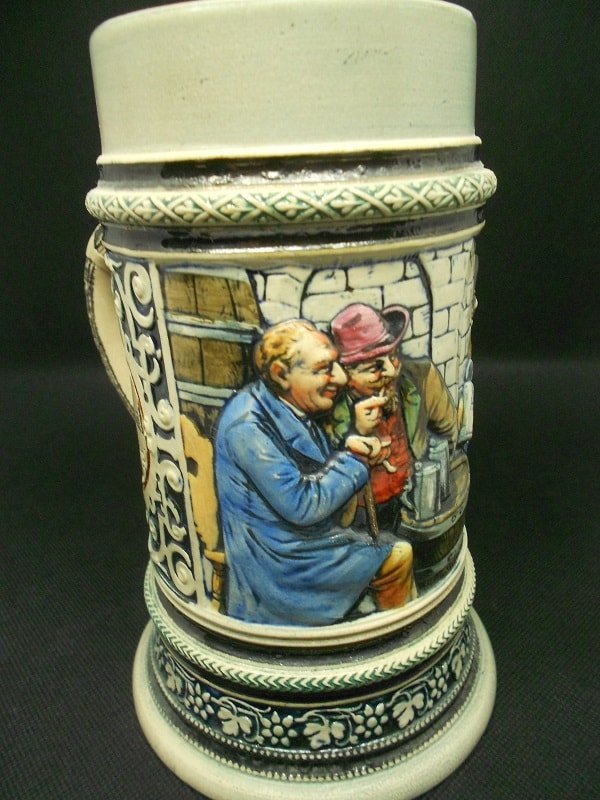 German Relief Beer Stein Typical Bavarian Brewery Beer House Scene 0,5 L / 16.9 Fluid Ounces - Image 9